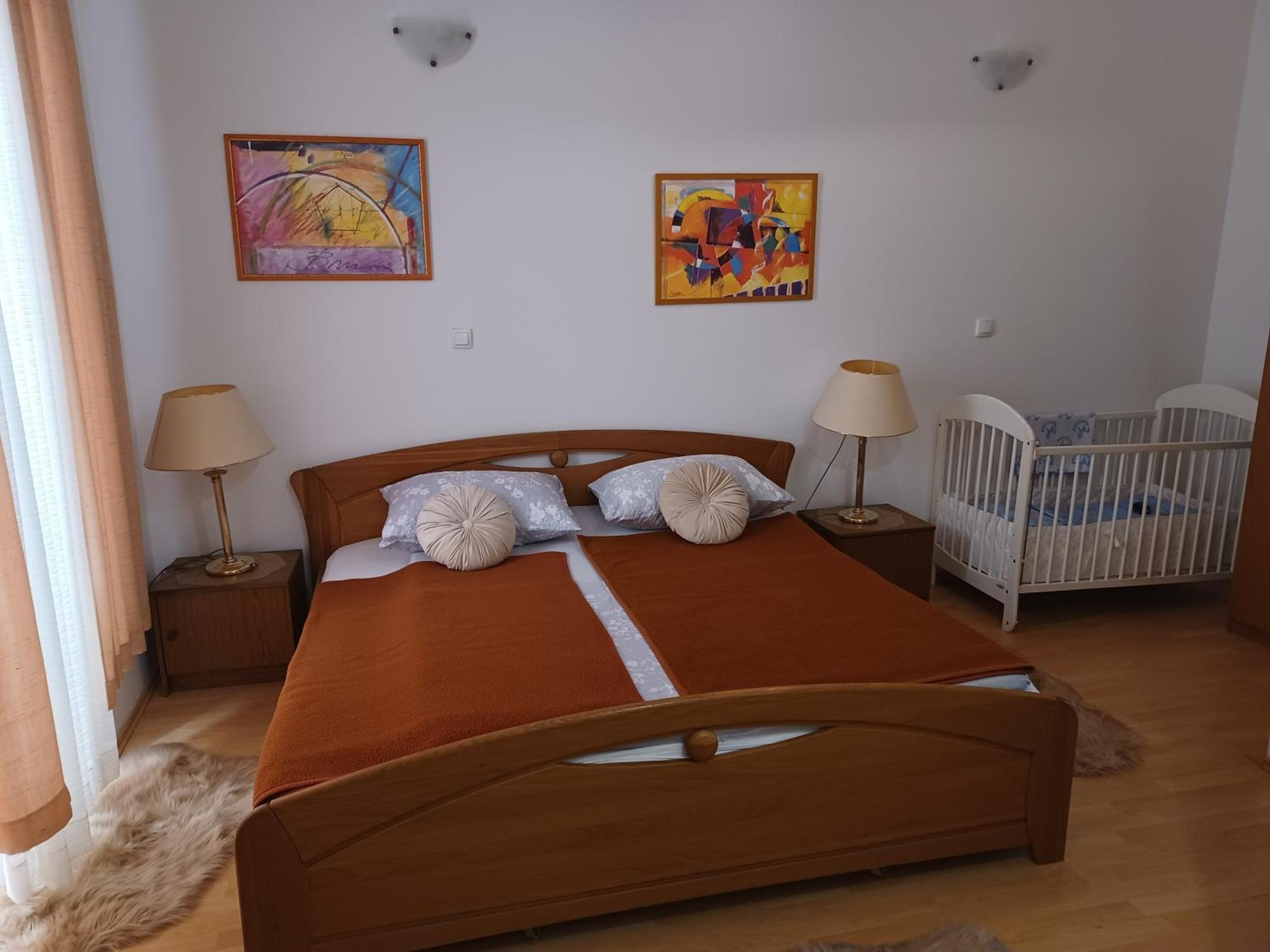 Apartmandamir 茨里克韦尼察 外观 照片
