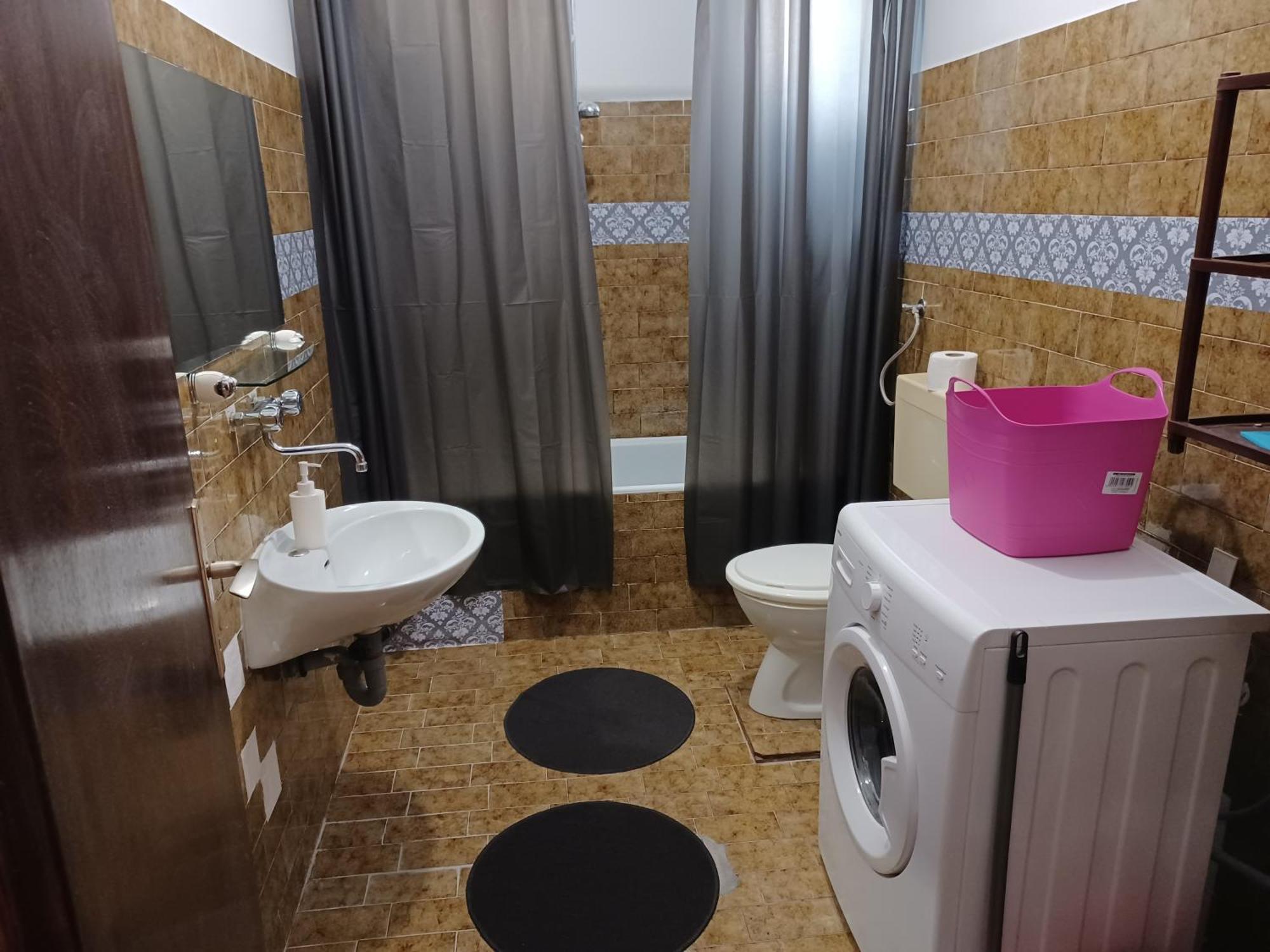 Apartmandamir 茨里克韦尼察 外观 照片